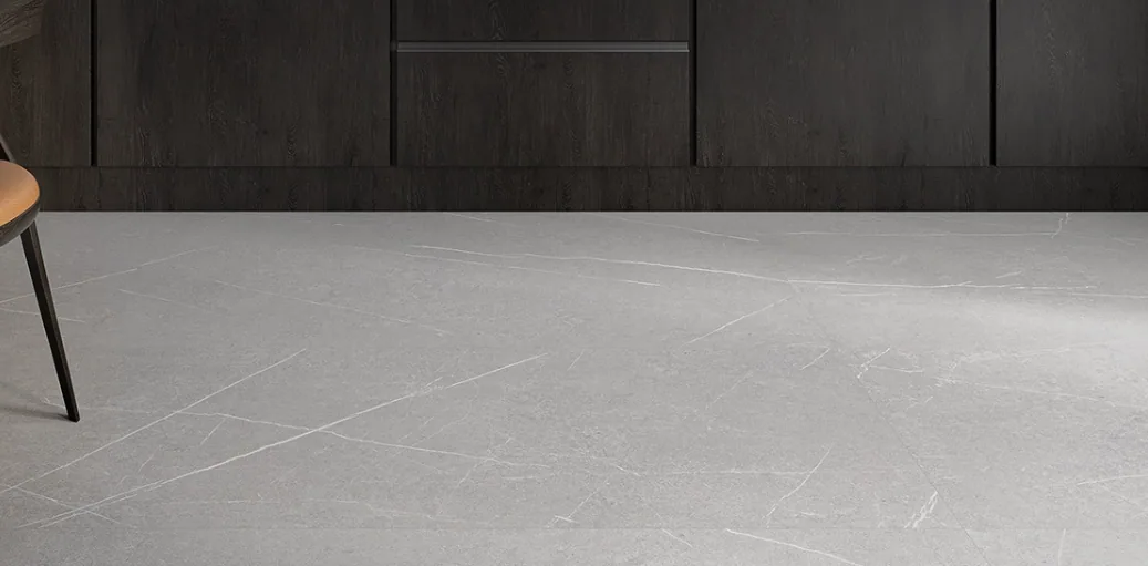 Porcelanato Capri Grey 40×120 instalado
