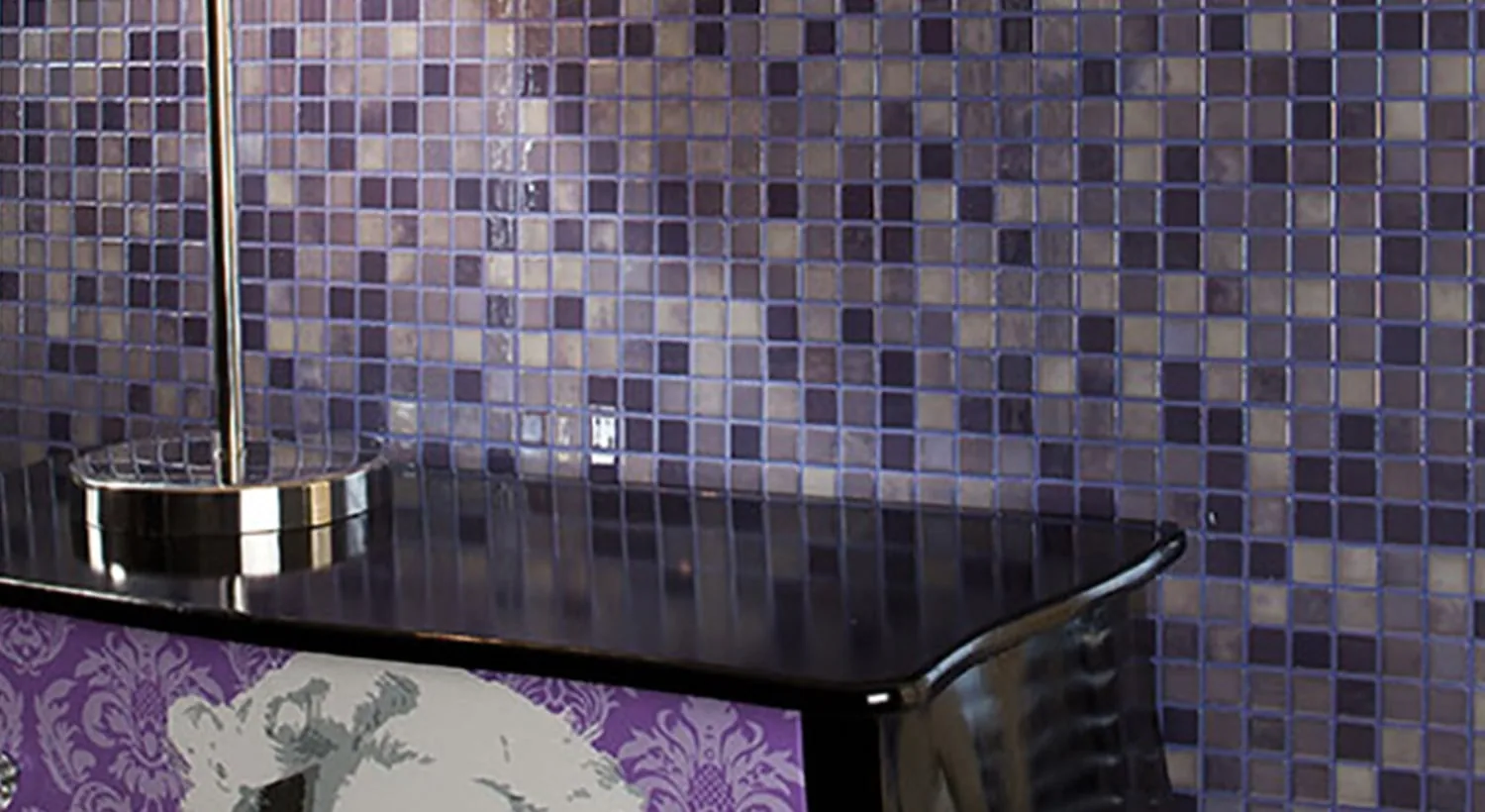 Mosaico Lux Lila 2,5×2,5 instalado